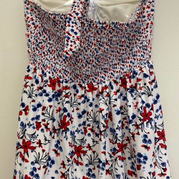 No Boundaries Red and Blue Floral Tank Top - Picture 6 of 7